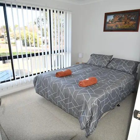 Ascot Gardens Serviced Apartments Dubbo Exterior photo