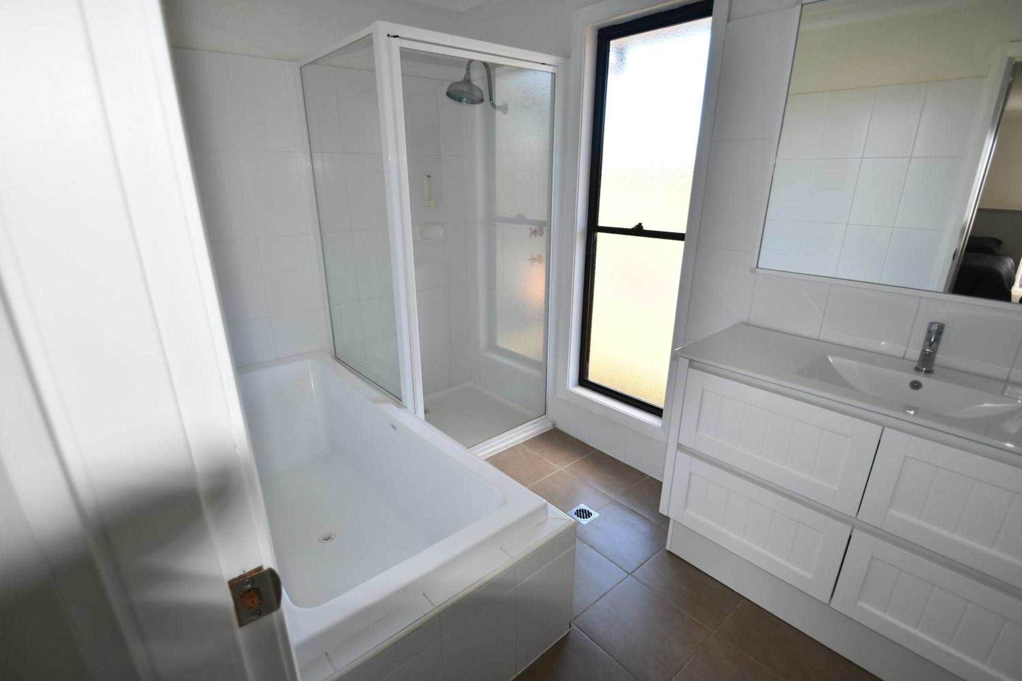 Ascot Gardens Serviced Apartment Dubbo